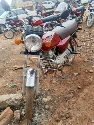 Bajaj Boxer 100 2023 Red