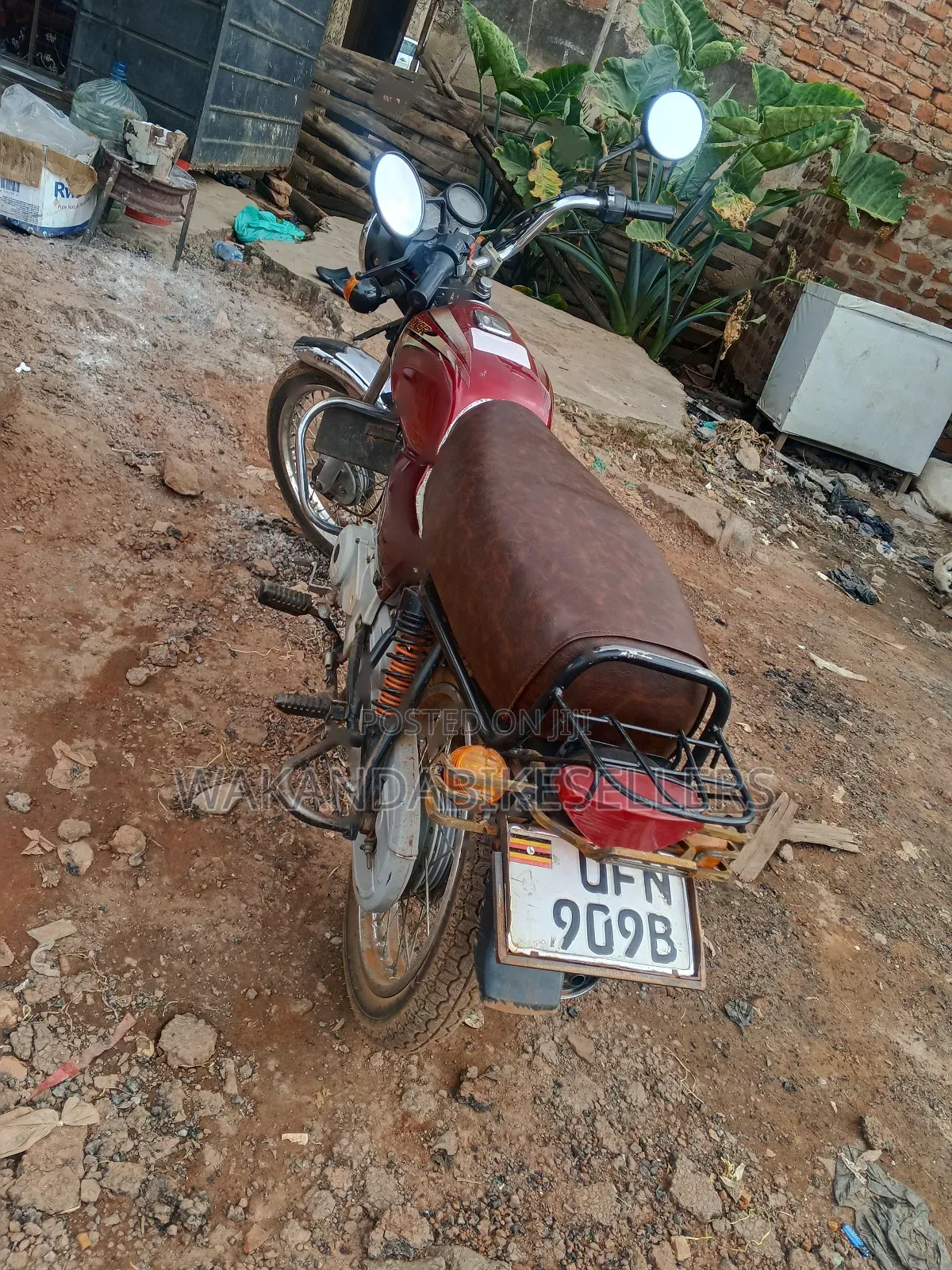 Bajaj Boxer 100 2023 Red