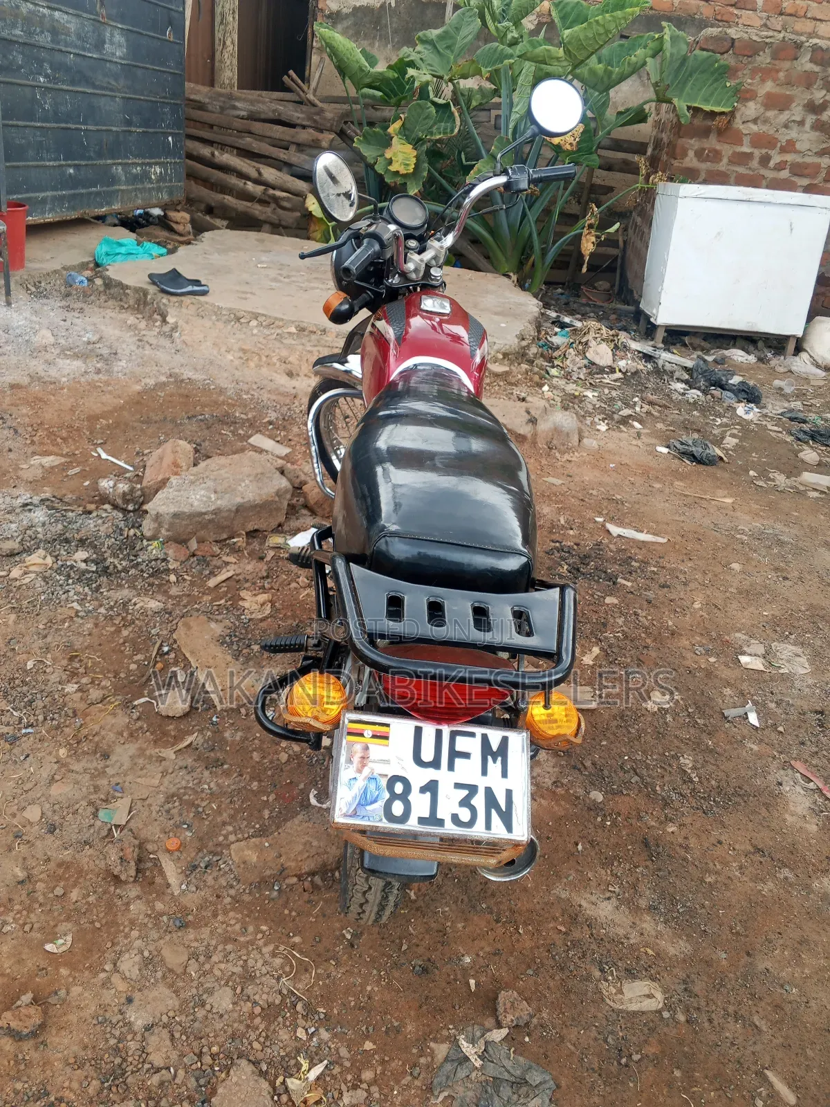 Bajaj Boxer 100 2022 Red
