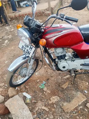 Bajaj Boxer 100 2022 Red