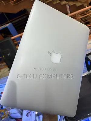 New Laptop Apple MacBook Pro 2013 8GB Intel Core I7 SSD 256GB