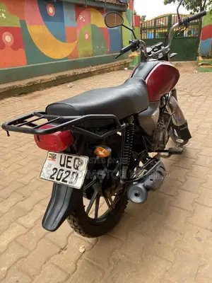 Yamaha Crux 2020 Red