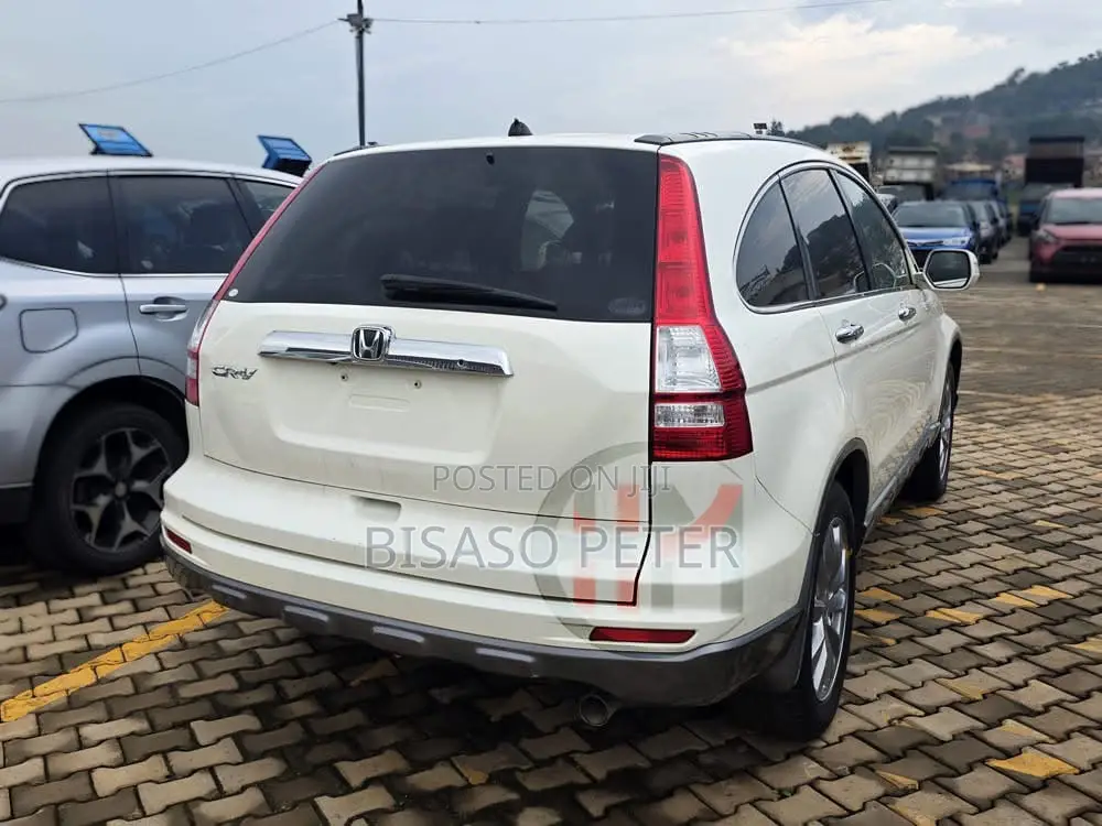 Honda CR-V 2011 White