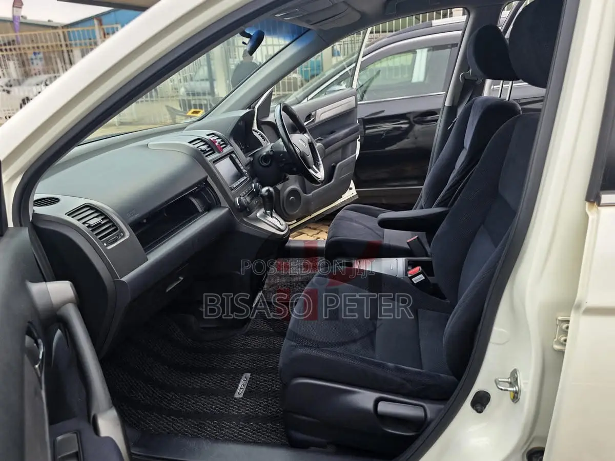 Honda CR-V 2011 White