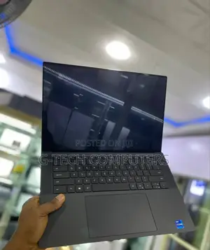 New Laptop Dell Precision 5570 16GB Intel Core I7 SSD 512GB