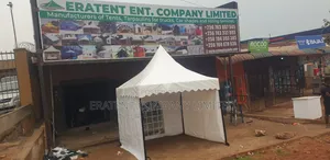 2.5mx2.5m Exhibition Tent In Strong Materials With Side Flaps.