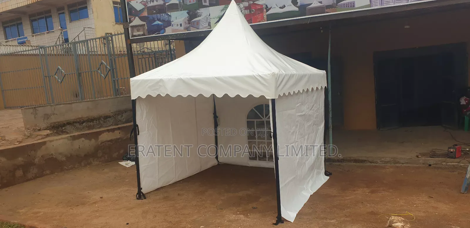 2.5mx2.5m Exhibition Tent In Strong Materials With Side Flaps.