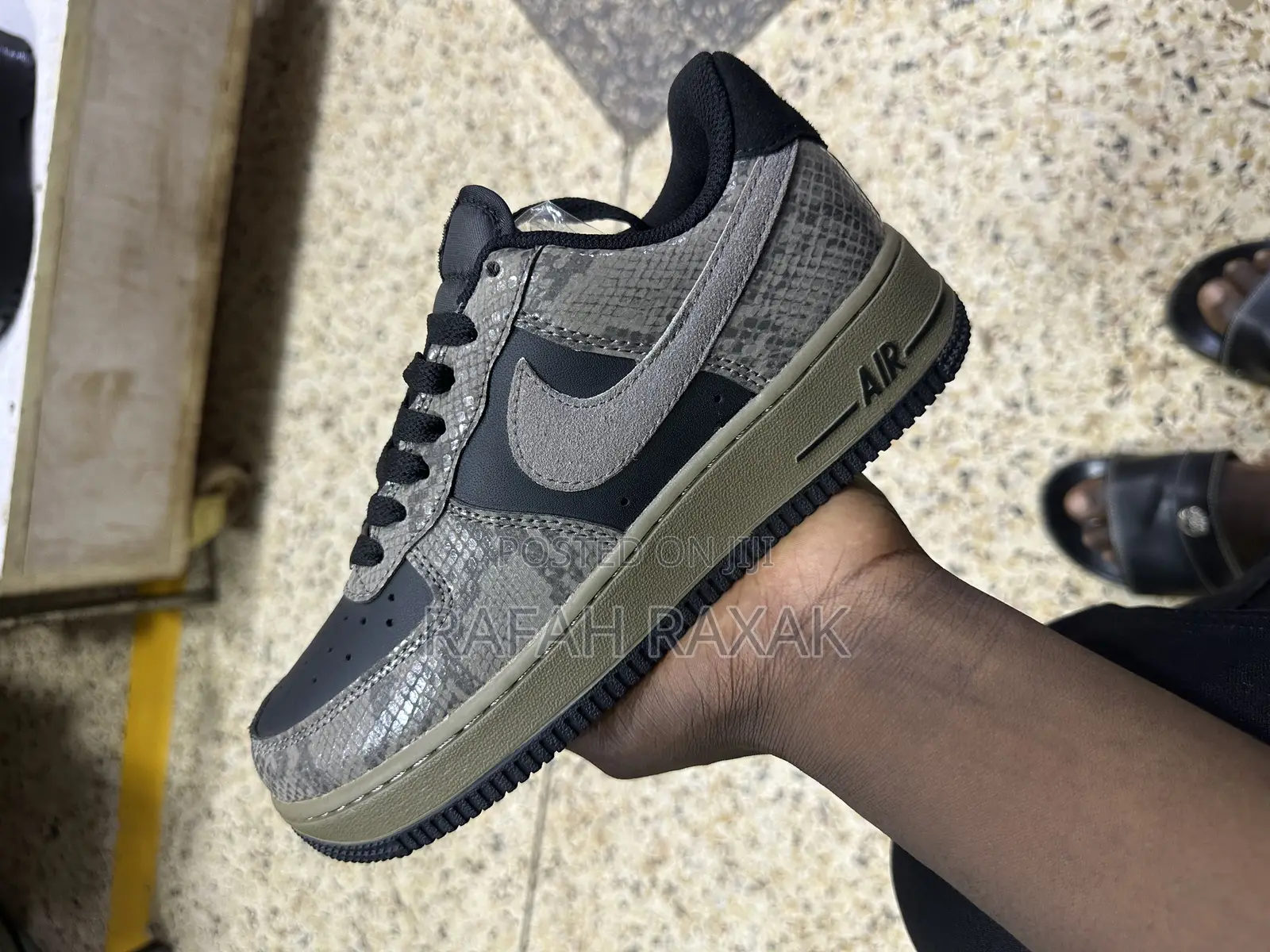Original Nike Air Force 1 Low Off Nior Snakeskin Sneaker
