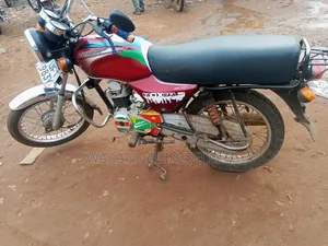 Bajaj Boxer 100 2023 Red