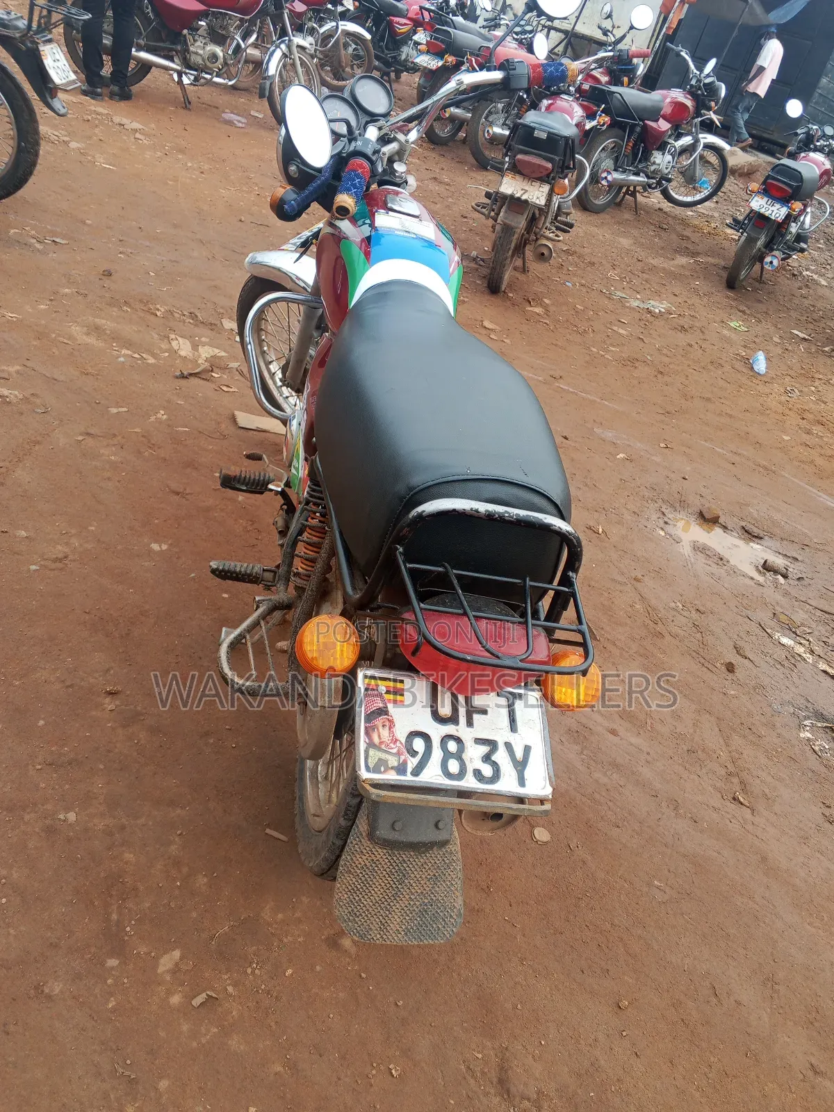 Bajaj Boxer 100 2023 Red