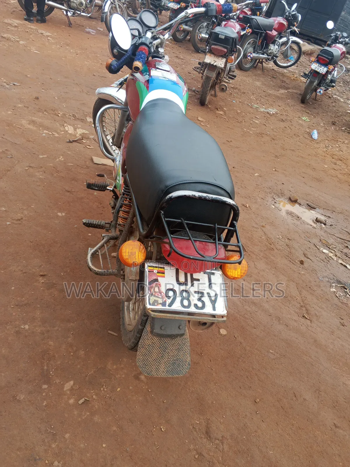 Bajaj Boxer 100 2023 Red