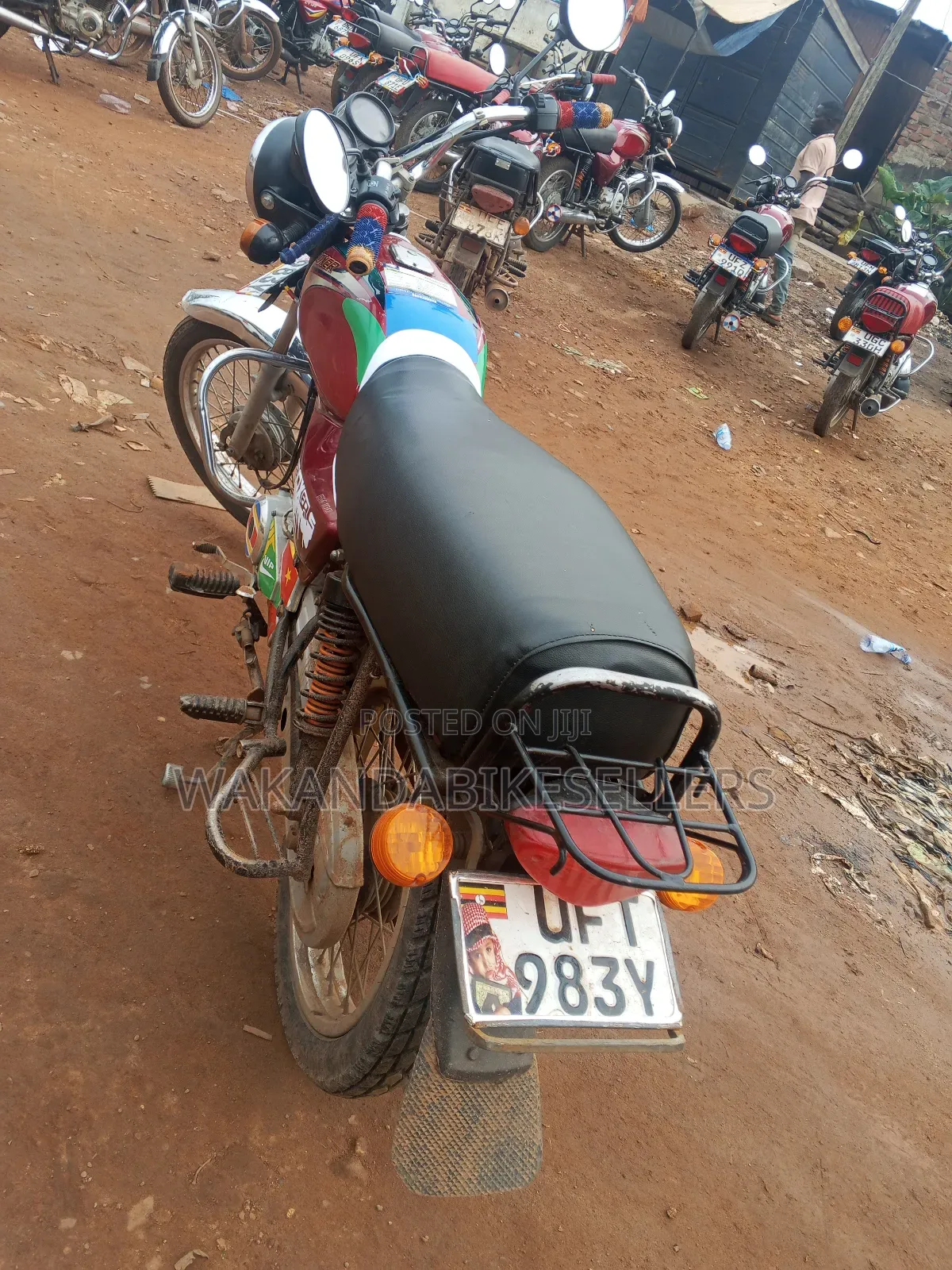Bajaj Boxer 100 2023 Red