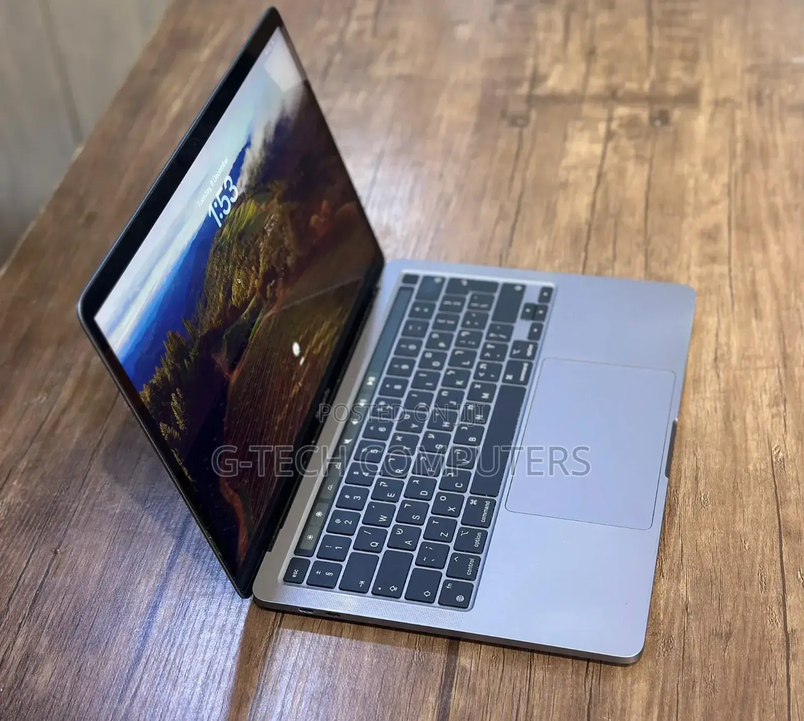 New Laptop Apple MacBook Pro M1 8GB Apple M1 SSD 512GB