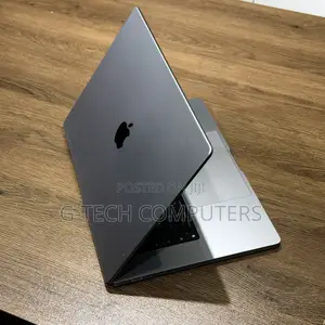 New Laptop Apple MacBook Pro M1 8GB Apple M1 SSD 512GB