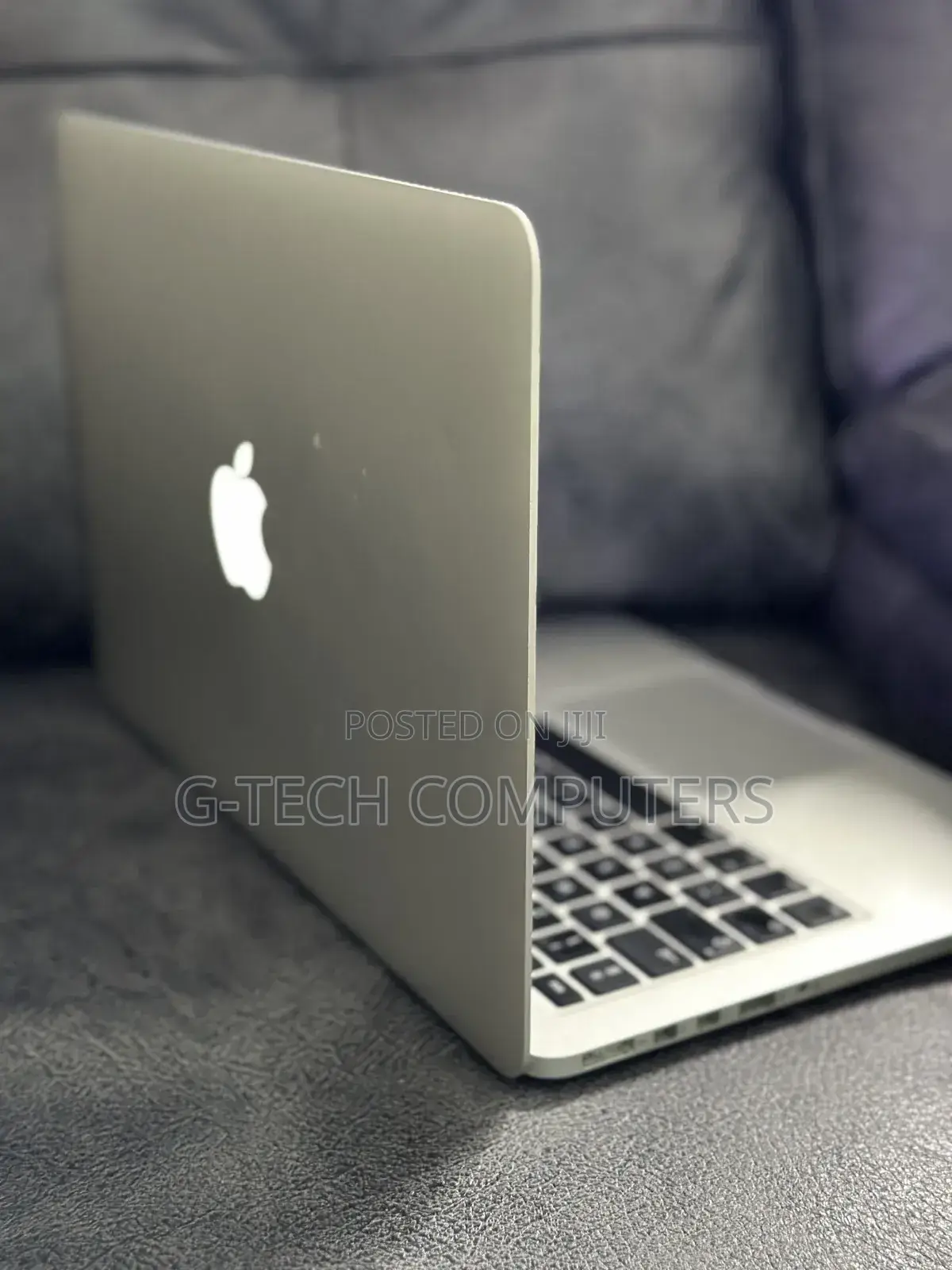 New Laptop Apple MacBook Pro 2015 8GB Intel Core I5 SSD 256GB