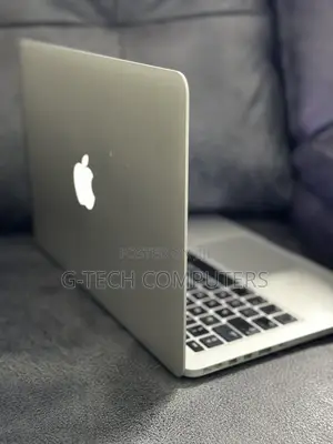 New Laptop Apple MacBook Pro 2015 8GB Intel Core I5 SSD 256GB