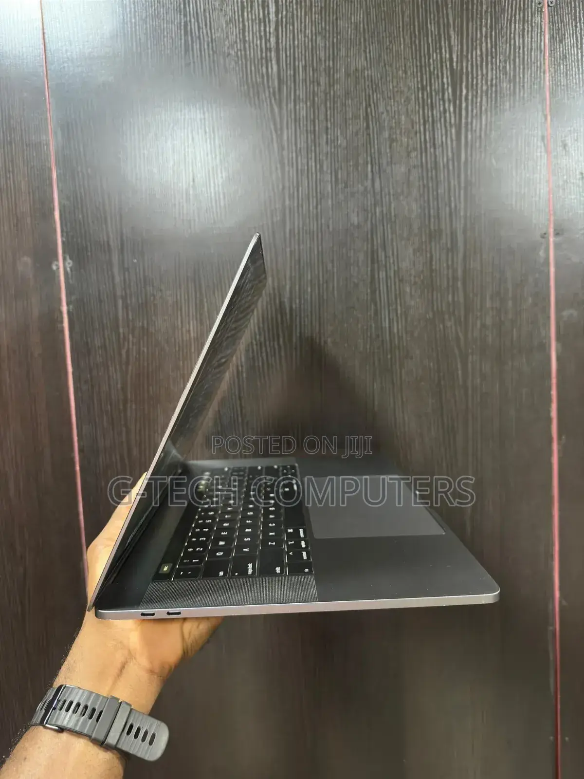 New Laptop Apple MacBook Air 2020 8GB Intel Core I5 SSD 256GB