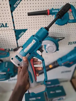 Cordless Pressure Washer