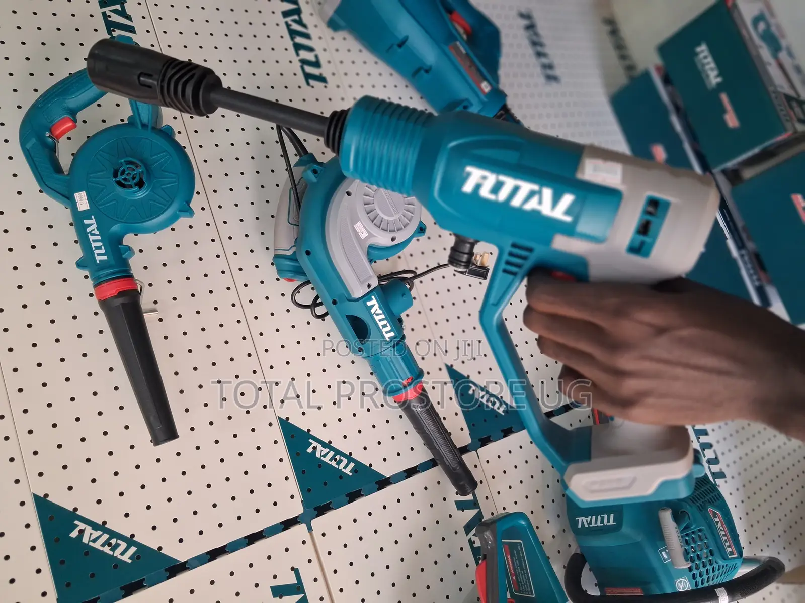 Cordless Pressure Washer