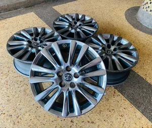 Size 18 Rims Original Japan for Harrier Hybrid.