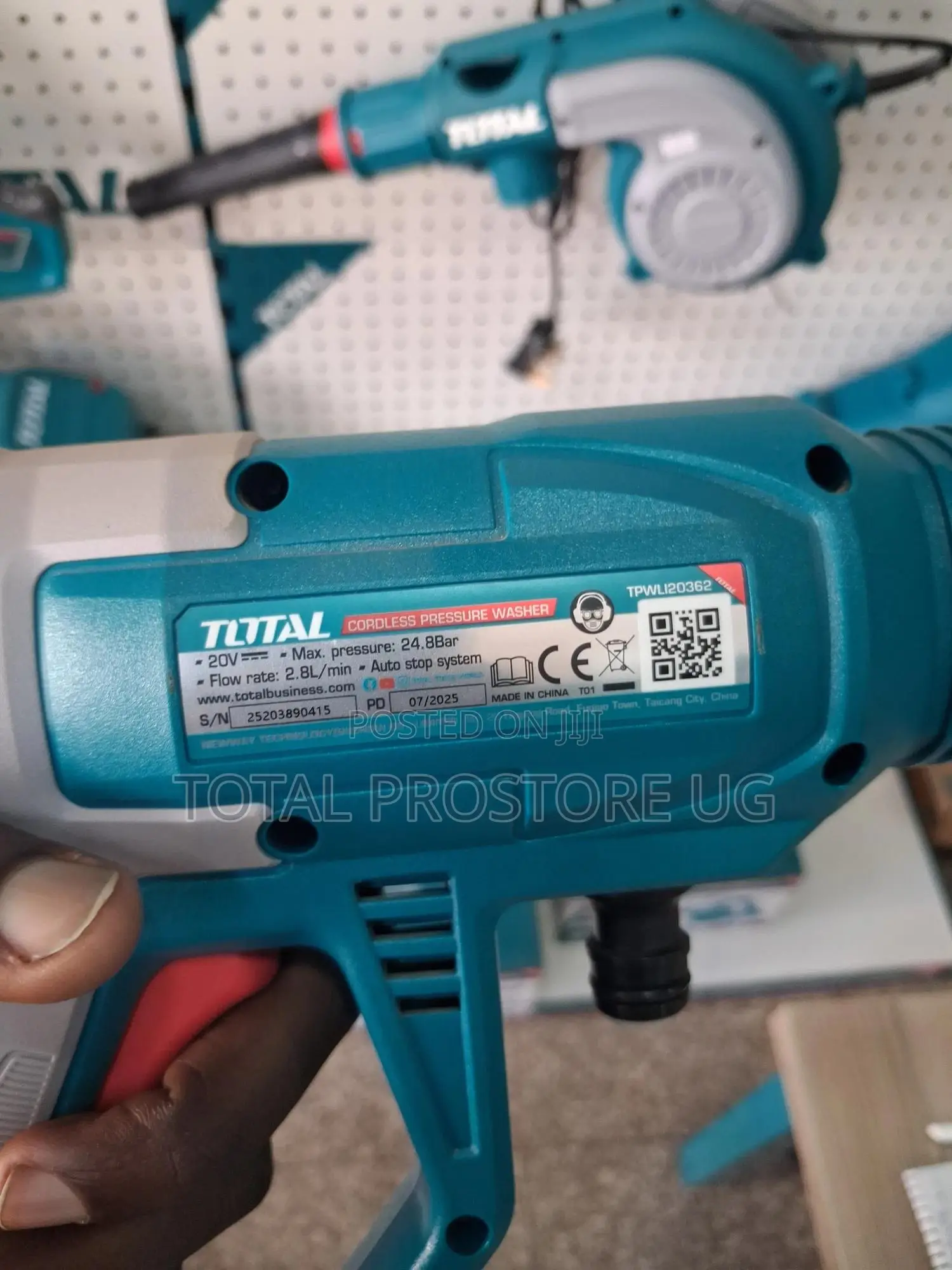 Cordless Pressure Washer