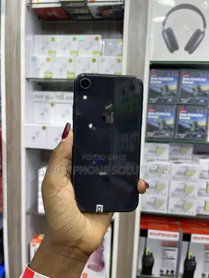 Apple XR 64 GB Black