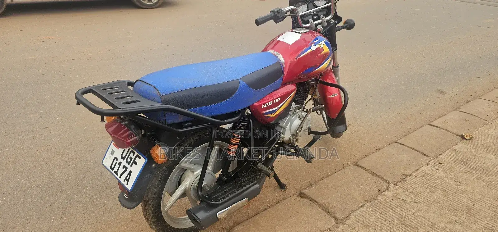 Bajaj CT 125X 2025 Red