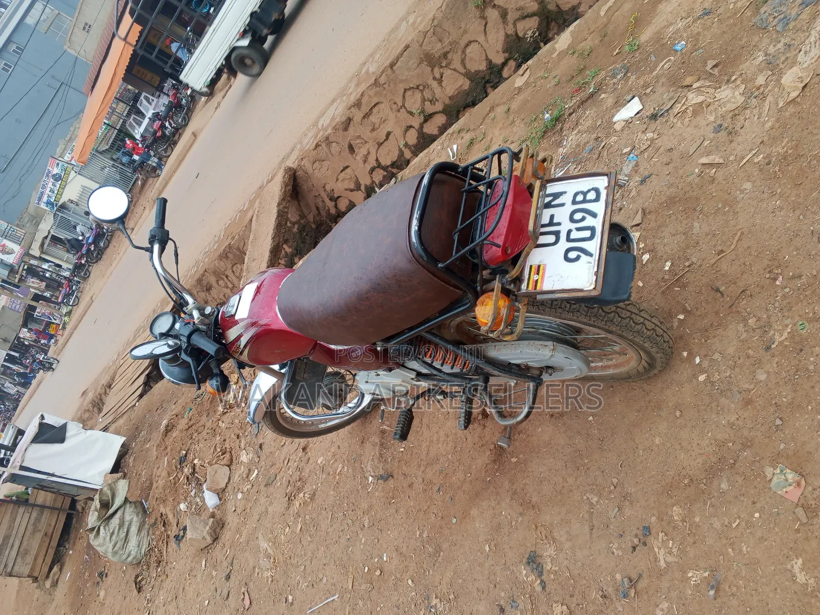 Bajaj Boxer 100 2022 Red
