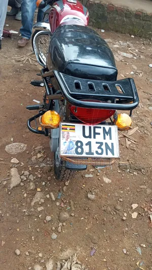 Bajaj Boxer 100 2022 Red