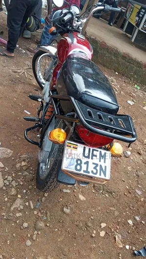 Bajaj Boxer 100 2022 Red