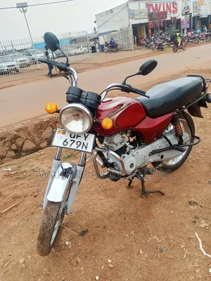 Bajaj Boxer 2023 Red