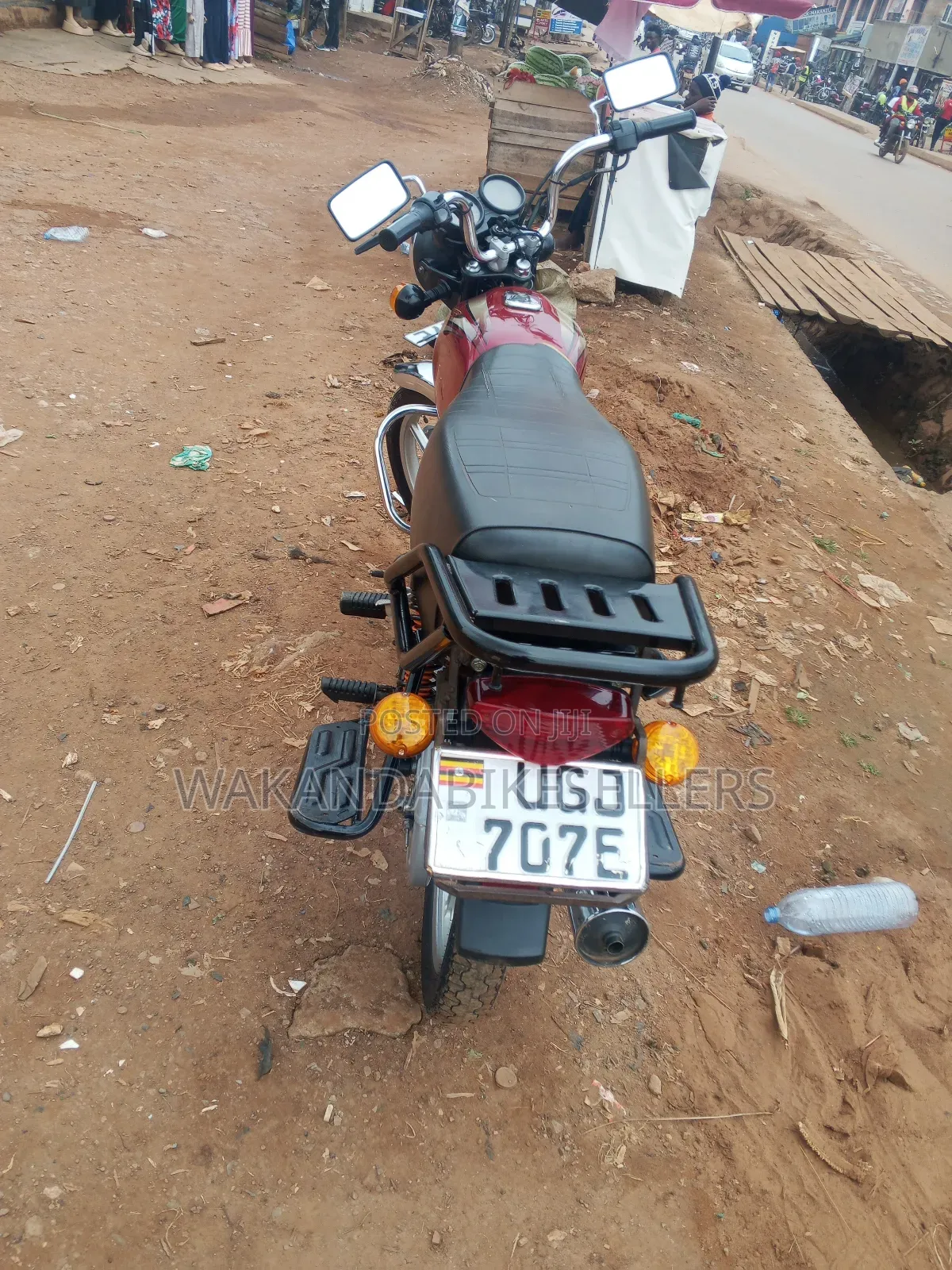 Bajaj Boxer 100 2025 Red