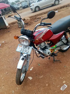 Bajaj Boxer 100 2023 Red