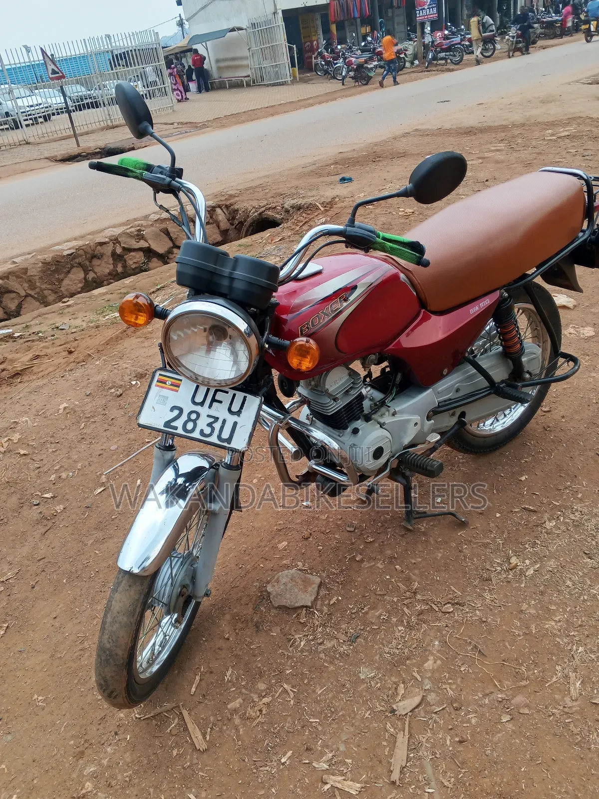 Bajaj Boxer 100 2023 Red