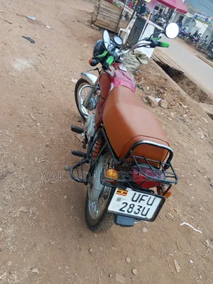 Bajaj Boxer 100 2023 Red