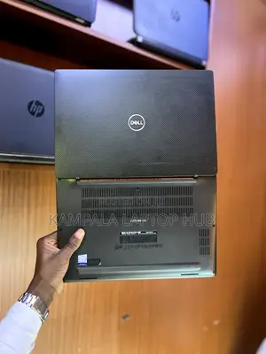 Laptop Dell Latitude 7300 8GB Intel Core I7 SSD 512GB