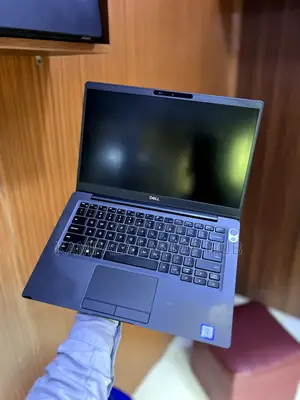 Laptop Dell Latitude 7300 8GB Intel Core I5 SSD 256GB