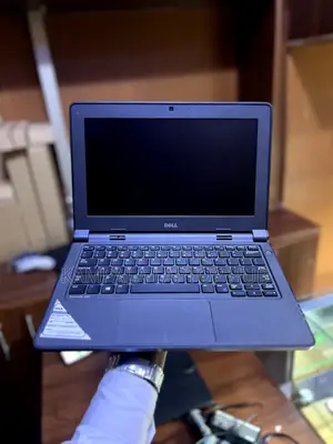 Laptop Dell Latitude 11 3150 4GB Intel Celeron HDD+SSD 500GB