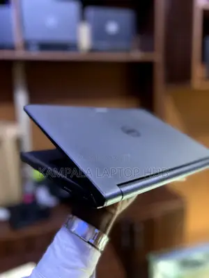 Laptop Dell Latitude 11 3150 8GB Intel Celeron HDD 1T