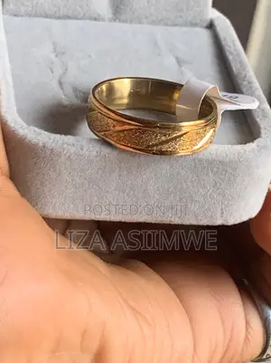 Gold-Plated Titanium Steel Men's Wedding Ring
