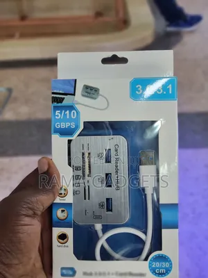 Usb 3.1/3.0 Combo Card Reader Hub