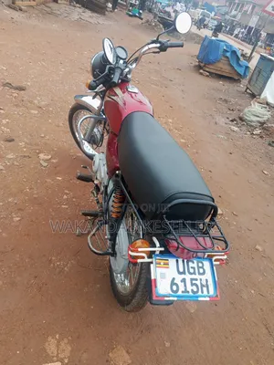 Bajaj Boxer 100 2024 Red