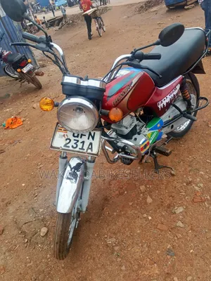 Bajaj Boxer 100 2023 Red