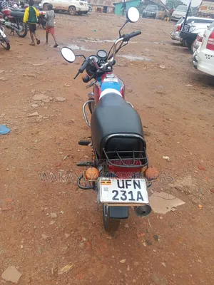 Bajaj Boxer 100 2023 Red