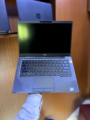 New Laptop Dell Latitude 7300 8GB Intel Core i5 SSD 512GB