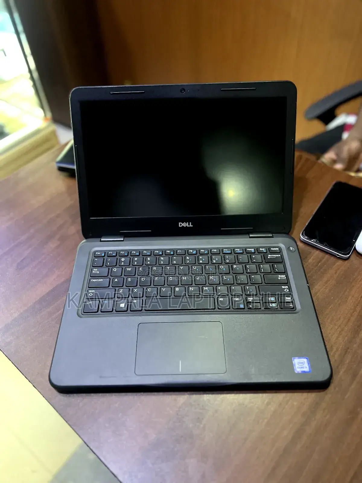 Laptop Dell Latitude 7300 8GB Intel Core i3 SSD 256GB