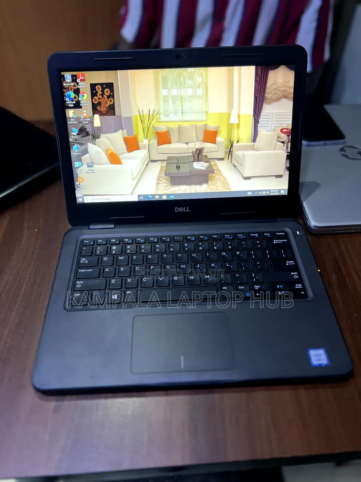 Laptop Dell Latitude 7300 8GB Intel Core i3 SSD 256GB
