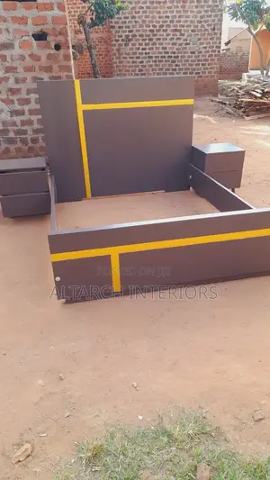 Simple Flat Bed With Bedside Drawers