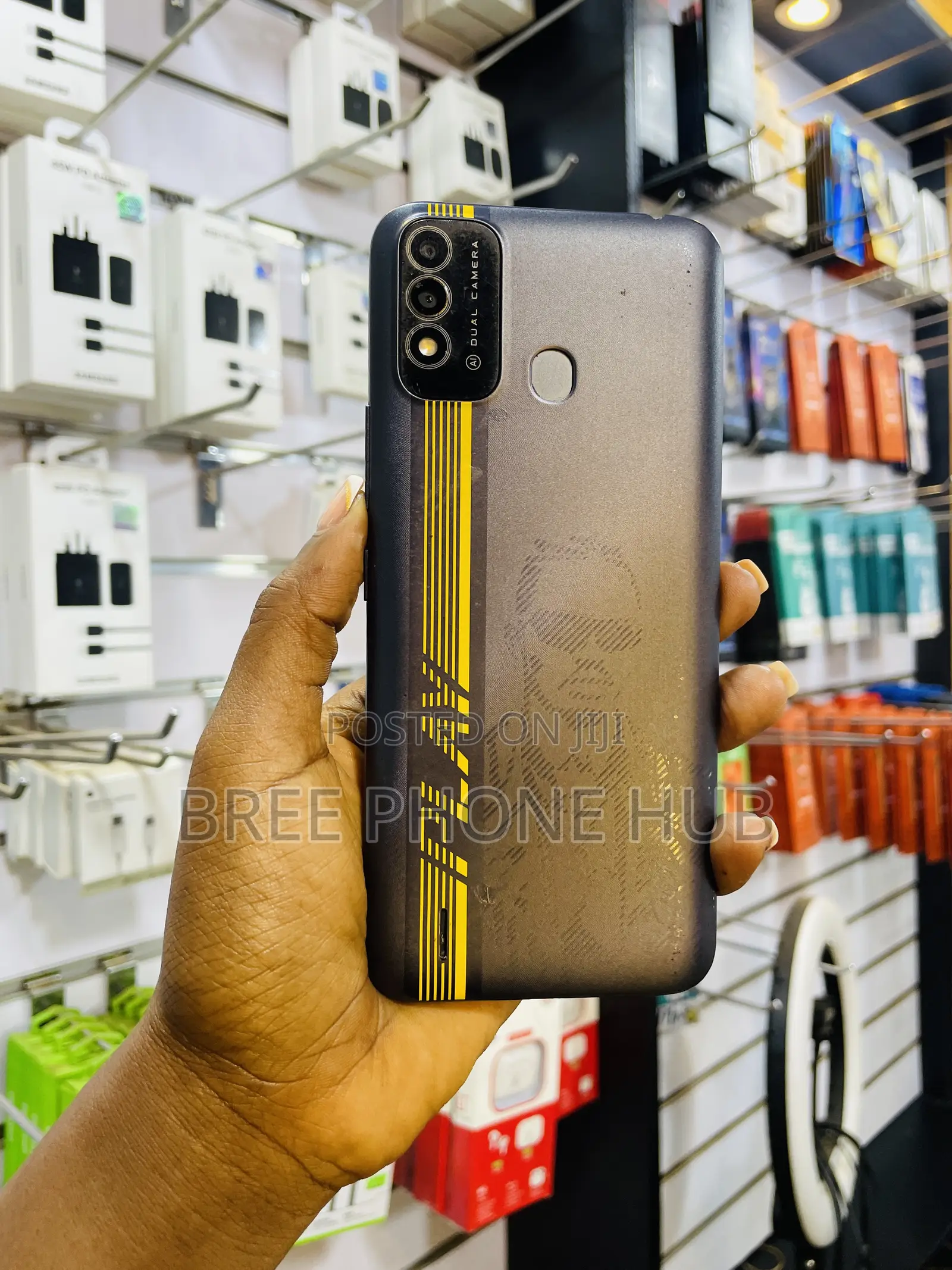 Itel P37 32 GB Black