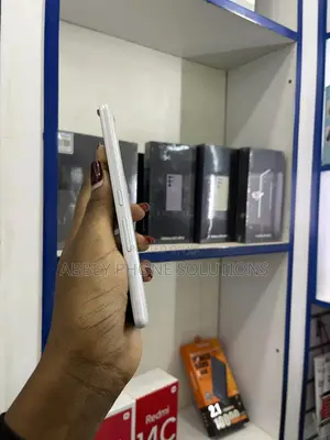 Fujitsu Arrows Be4 32 GB White